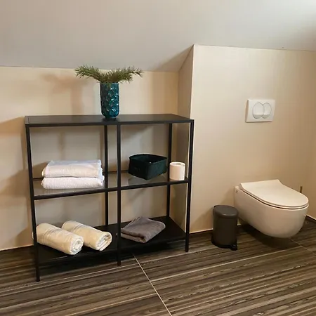 Valley Apartment *